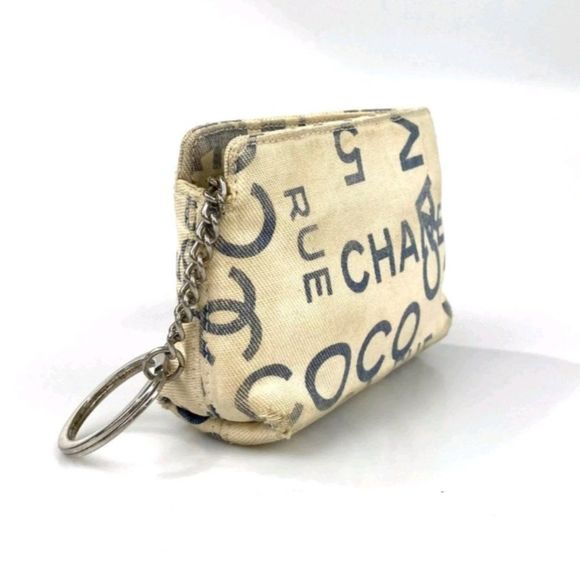 Chanel Pouch Chanel CANVAS CHANEL LOGO WHITE SILVER AUTHENTIC. - Picture 2 of 11